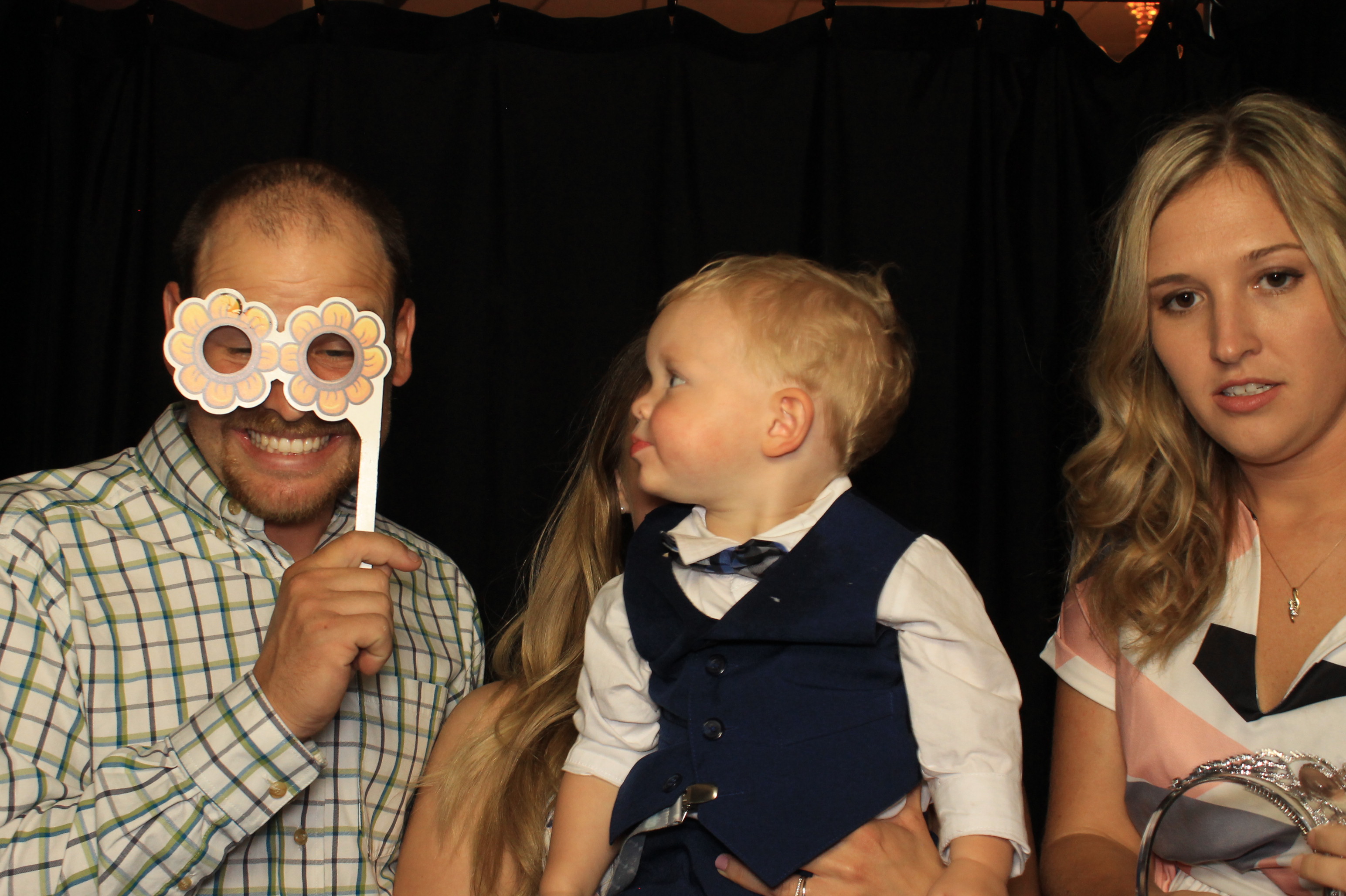 Meredith and Doug Wedding | View more photos from the event at gallery.photoboothcincy.com/u/PhotoBoothCincy/Meredith-and-Doug-Wedding